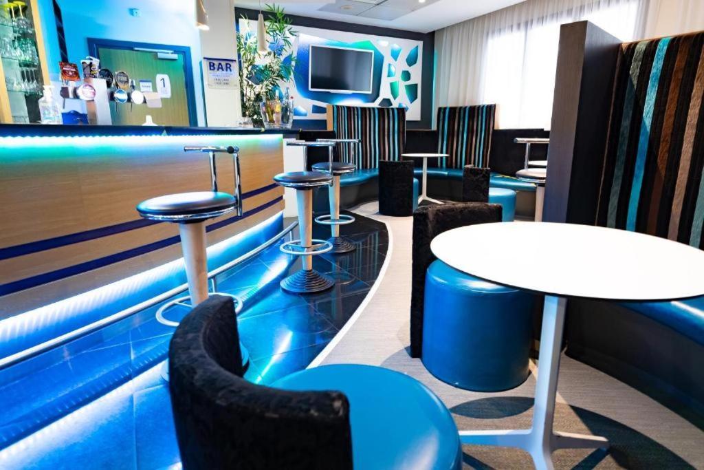 Eiffel Citea Access Dayroom Espace Paris Sans Nuitee Et Chambre Partagee Chatillon Nuitee -- Repos Journee Ou Espace Travail 8-19H Proche Tour Eiffel Ou Usage Bureau A L'Heure En Journee -- Nuitee Chatillon Avenue Paris Exterior foto
